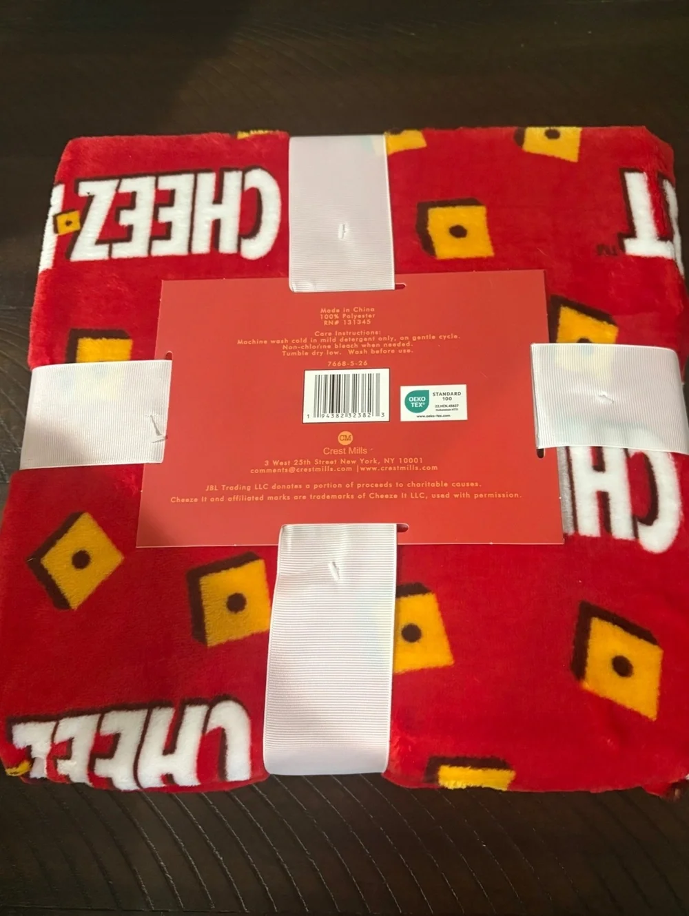 Cheez-It Plush Throw Blanket 50 x 60 Red Cracker Logo Fleece New